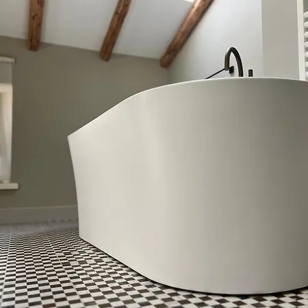 Boutique Gius La Damaglueck Bed and Breakfast *