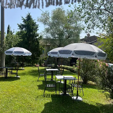 Boutique Gius La Damaglueck * Marciaga